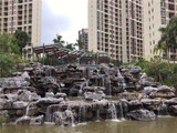 惠州大亚湾【南边灶花园】相邻坪山50米，政府安置房，13500元/平，送装修，首付4成，分期5年